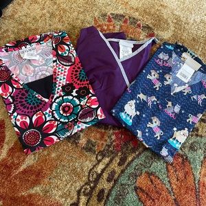 3 pack of women’s scrub tops. UA Scrubs